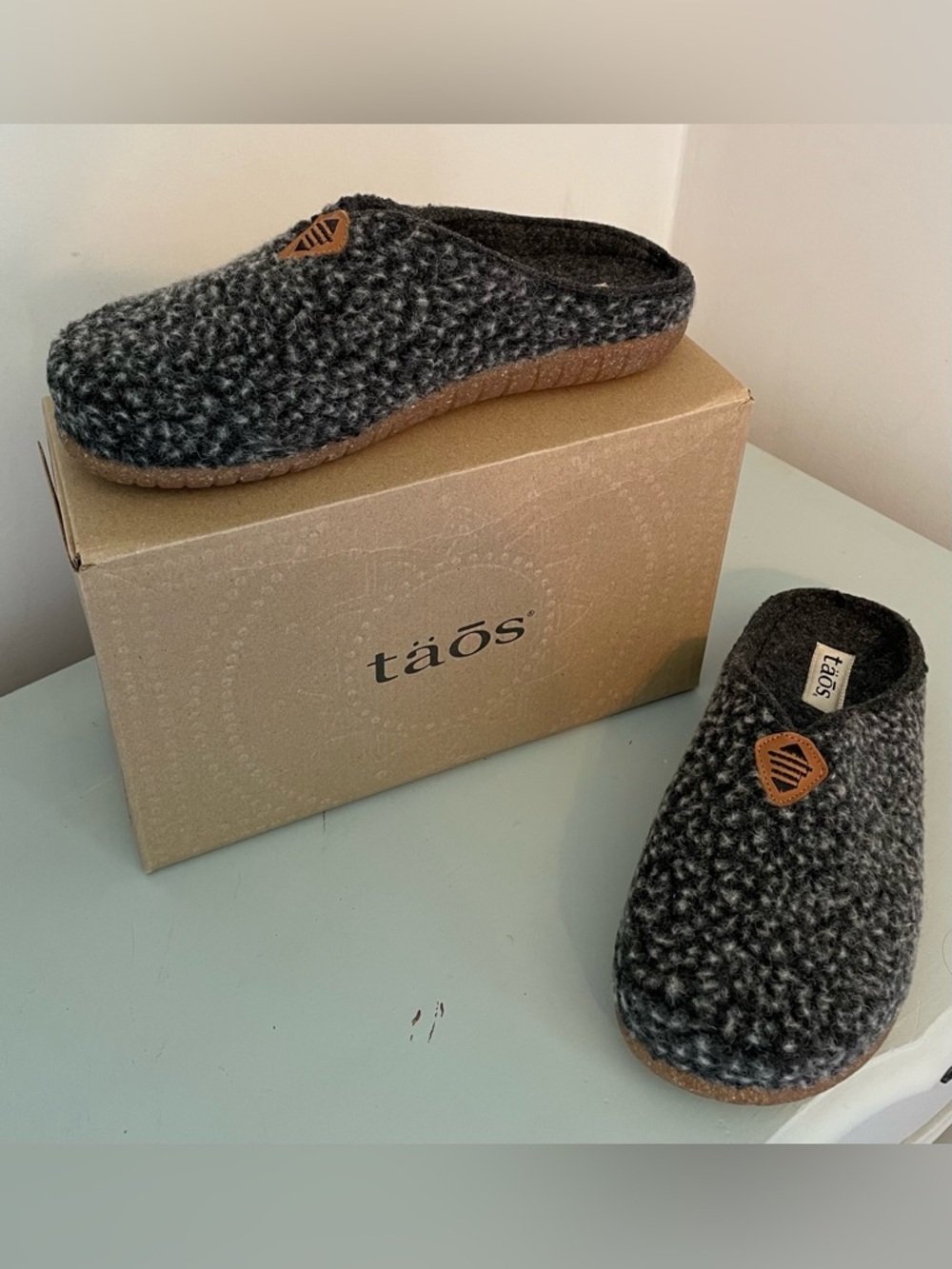 Taos My Sweet Wool Charcoal Plush Clogs